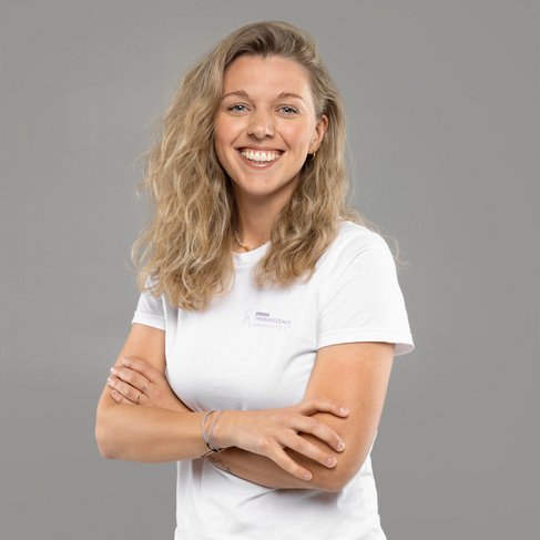 Theresa Stöbich | Sportphysiotherapeutin- Osteopathin